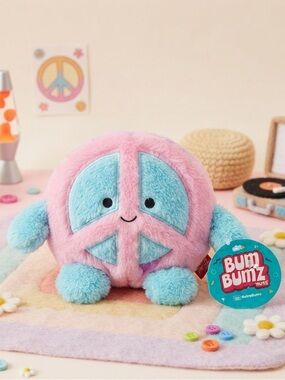 BUM BUMZ Retro Bumz  Meg the Peace Sign Plush NWT 7.5” inches